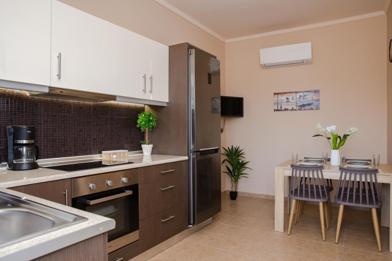 Electi Apartments Cฮารากิ ภายนอก รูปภาพ