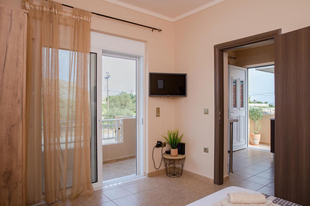 Electi Apartments Cฮารากิ ภายนอก รูปภาพ