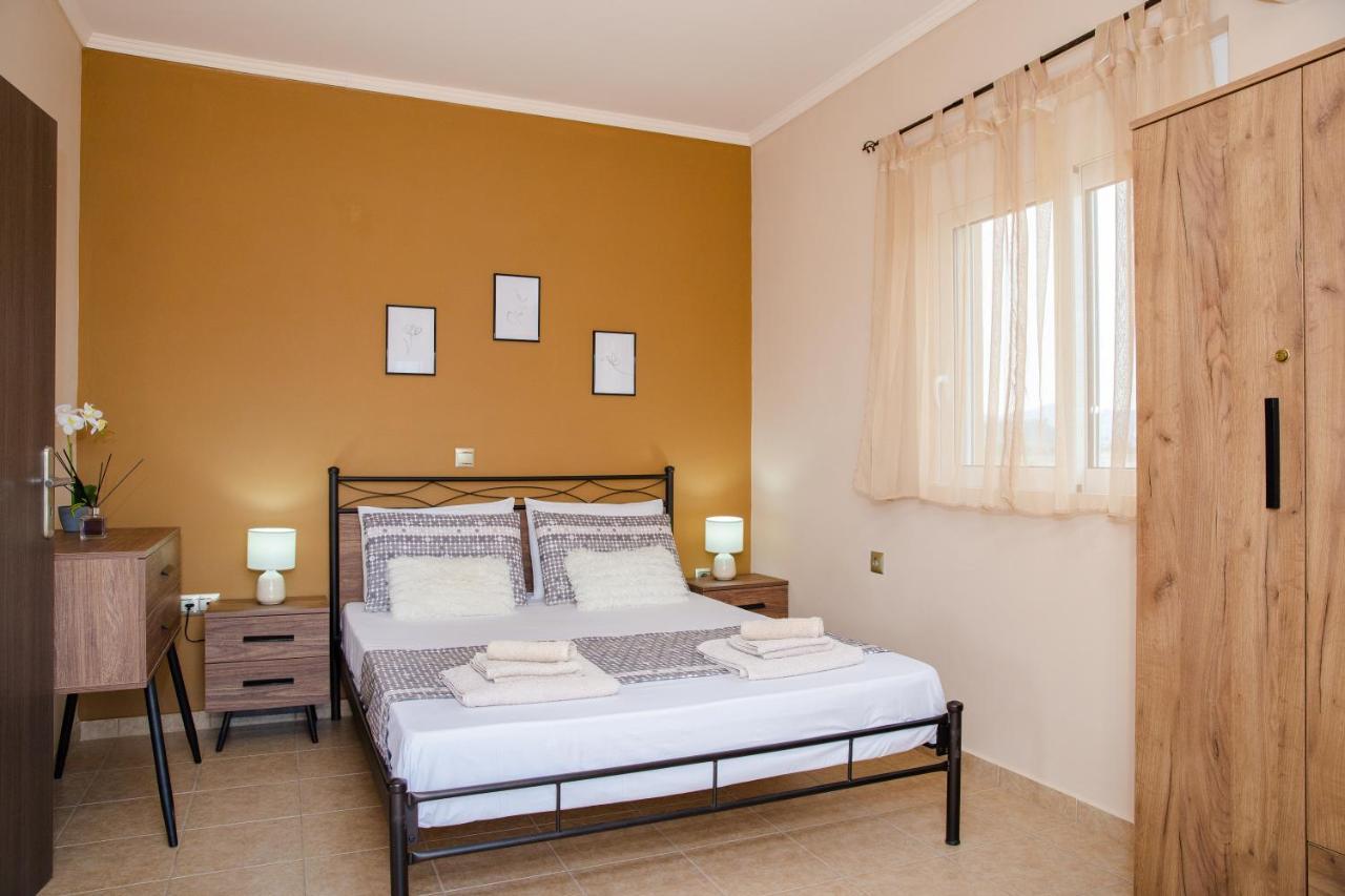 Electi Apartments Cฮารากิ ภายนอก รูปภาพ